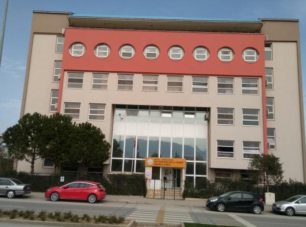 Gültepe Mesleki ve Teknik Anadolu Lisesi Fotoğrafı